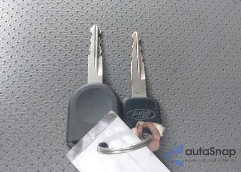 2013 Ford E-350 Super Duty Xl from USA, damaged, VIN 1FBSS3BL1DDA07828